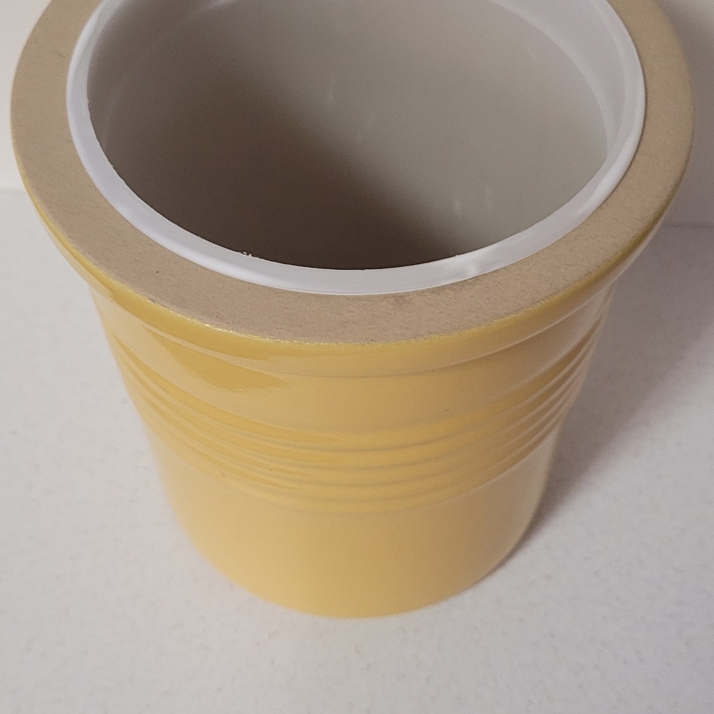 Pampered Chef RARE Stoneware Bread Crock/Utensil holder RETIRED - Picture 2 of 3